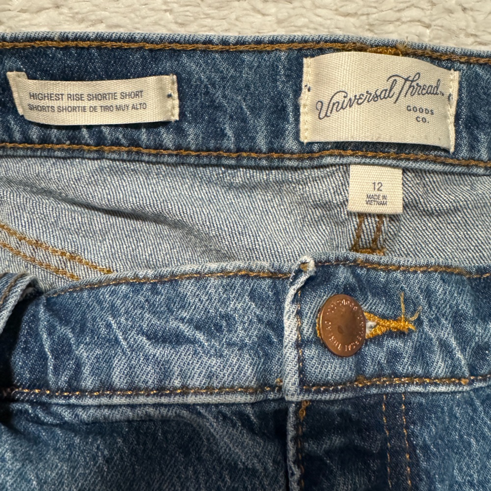 Universal Thread Light Blue Jean Shorts - Picture 3 of 3